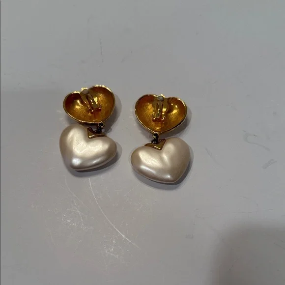 Vintage Carolee Gold and Cream Heart Drop Earrings - Picture 2 of 3